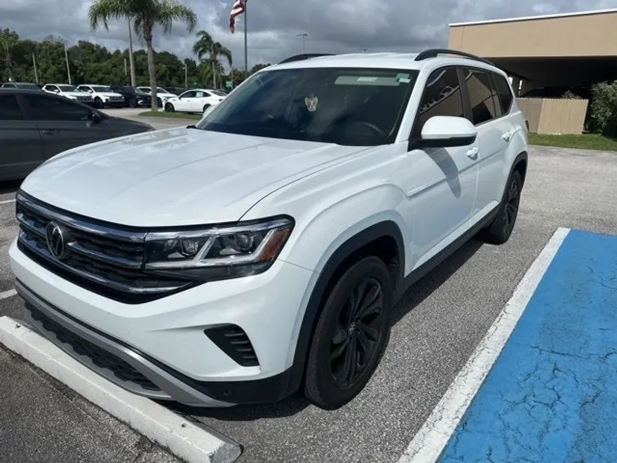 2022 Volkswagen Atlas V6 SE Technology photo 1