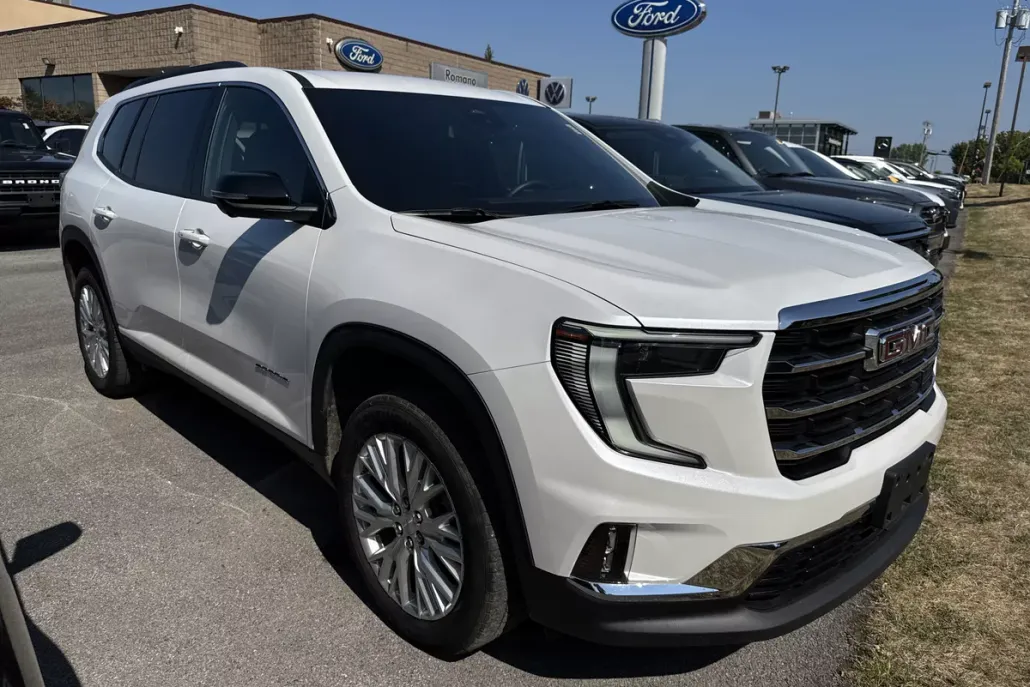 2024 Gmc Acadia Elevation photo 1