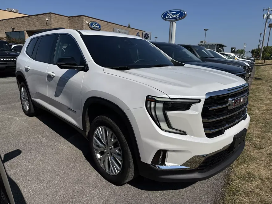 2024 Gmc Acadia Elevation photo 1