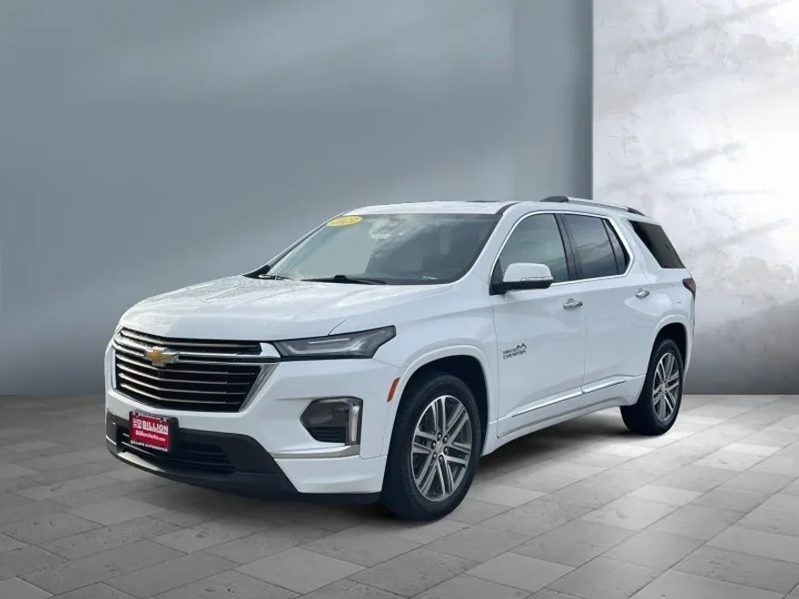 2023 Chevrolet Traverse High Country photo 1