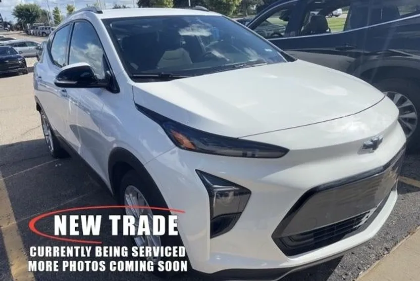 2023 Chevrolet Bolt EUV photo 1