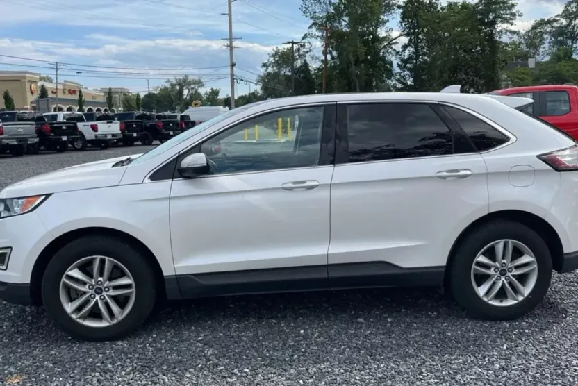 2018 Ford Edge SEL Sport photo 1