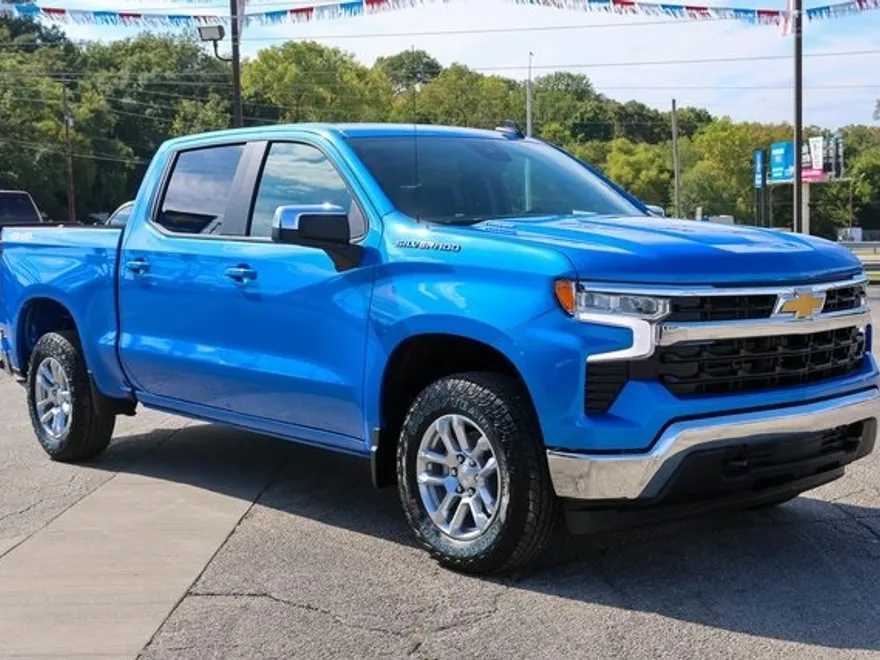 2026 Chevrolet Silverado 1500 LT1 photo 1
