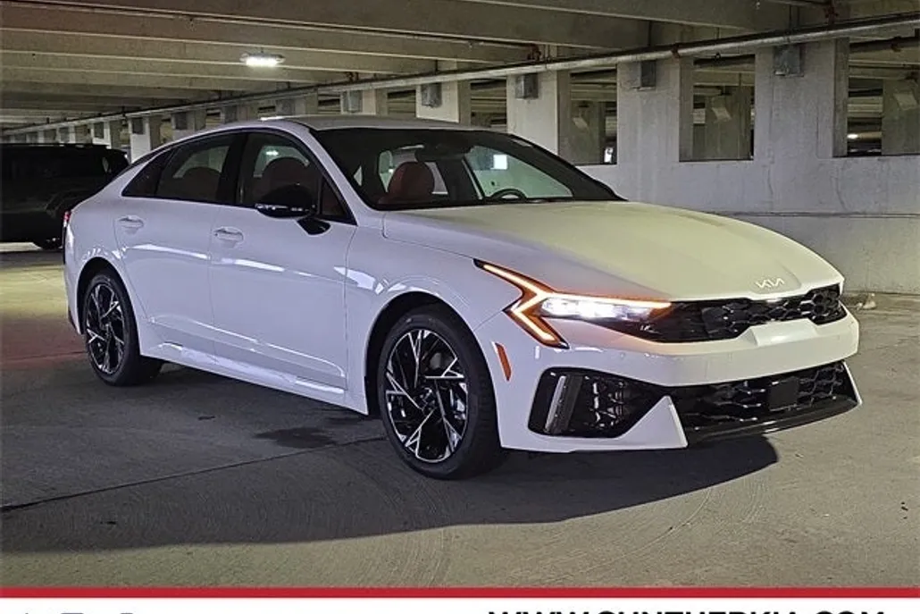 2026 Kia K5 GT-Line photo 1