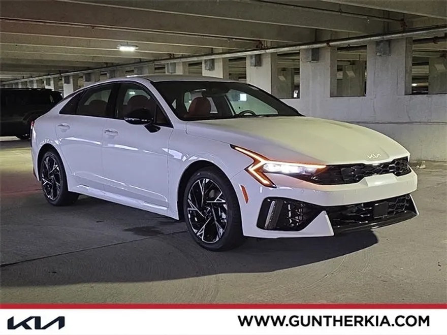 2026 Kia K5 GT-Line photo 1