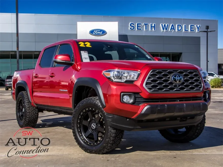 2022 Toyota Tacoma TRD Off-Road V6 photo 1