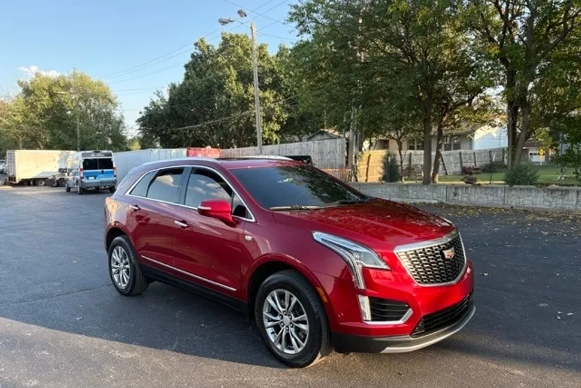 2022 Cadillac XT5 Premium Luxury photo 1