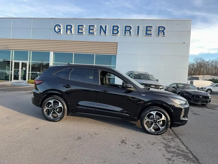 2025 Ford Escape ST-Line Elite photo 1