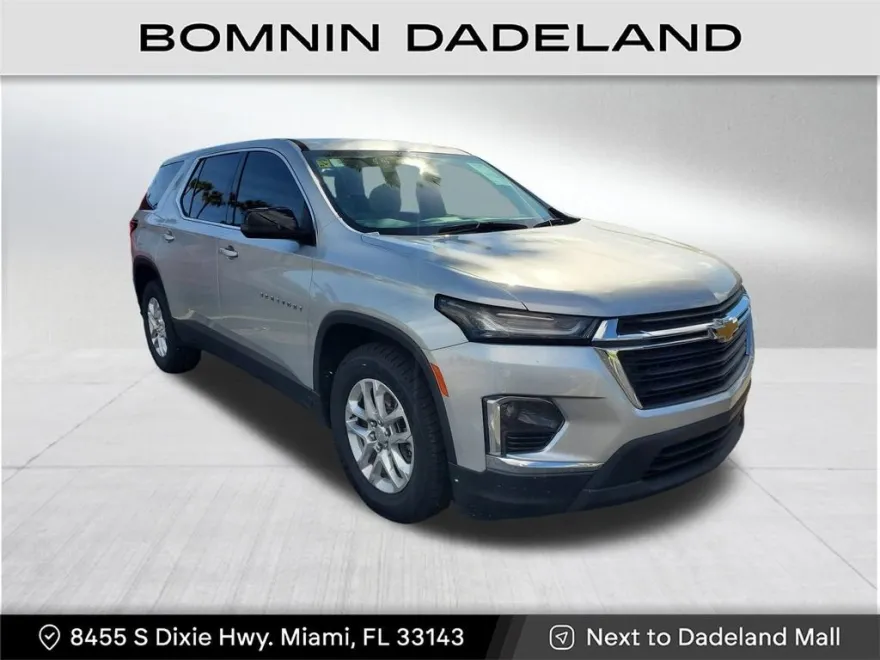 2022 Chevrolet Traverse LS photo 1