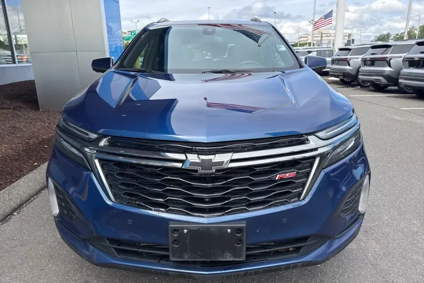 2023 Chevrolet Equinox RS photo 1
