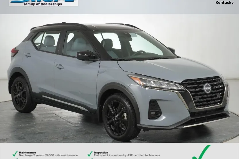 2024 Nissan Kicks SR photo 1