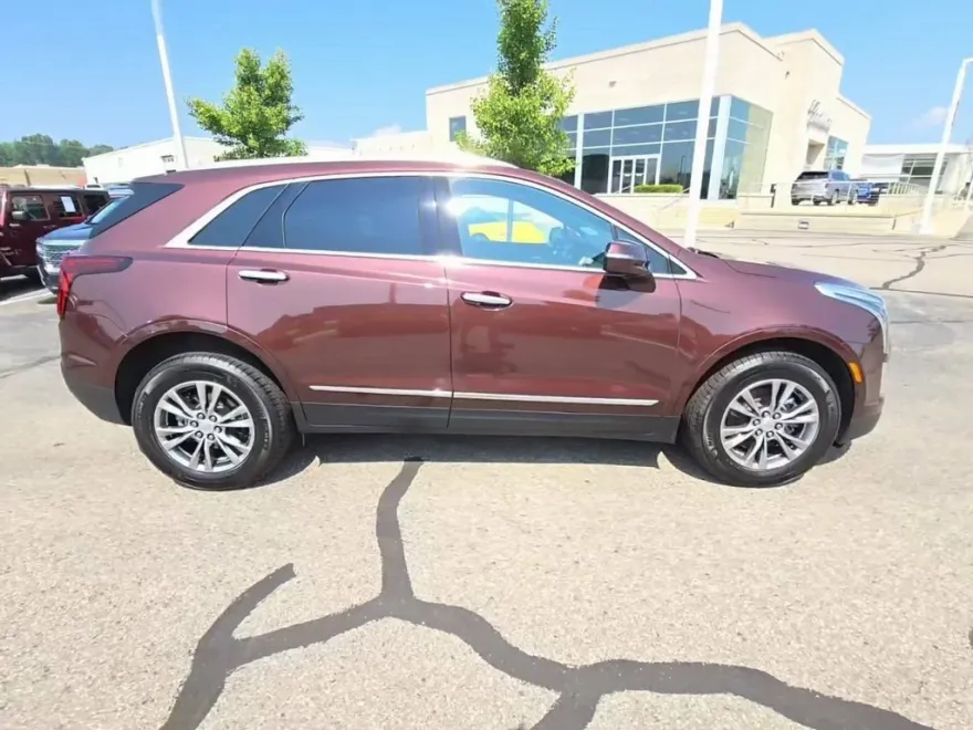 2023 Cadillac XT5 Premium Luxury photo 1