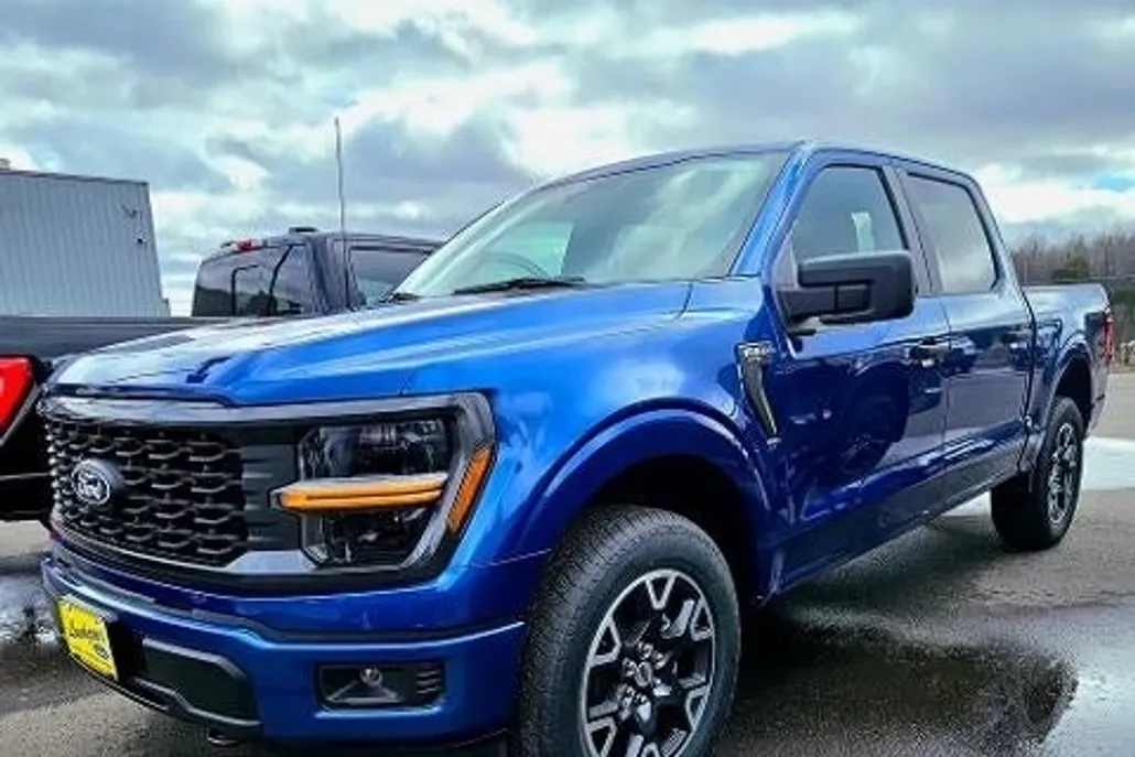 2025 Ford F-150 STX photo 1