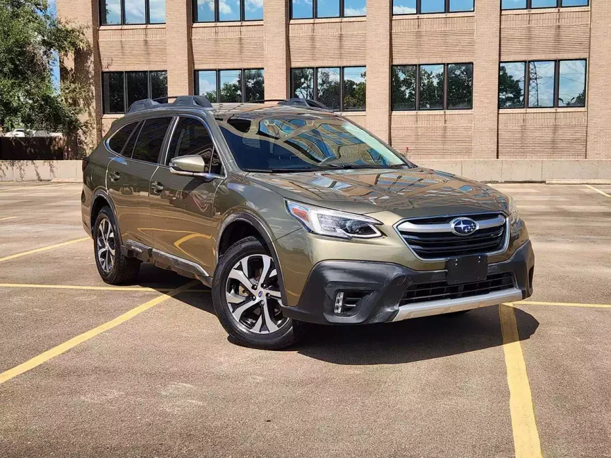 2020 Subaru Outback Limited photo 1