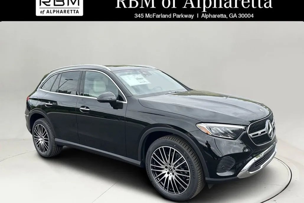 2025 Mercedes Benz GLC 300 4MATIC photo 1