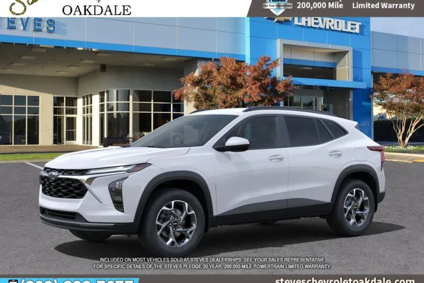2025 Chevrolet Trax LT photo 1