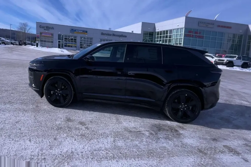2024 Jeep Wagoneer S Launch Edition photo 1