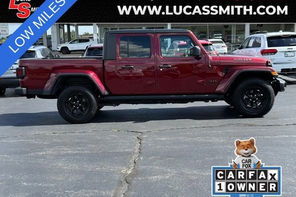 2021 Jeep Gladiator Willys photo 1