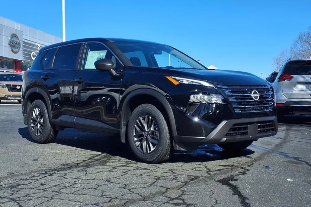 2025 Nissan Rogue S photo 1