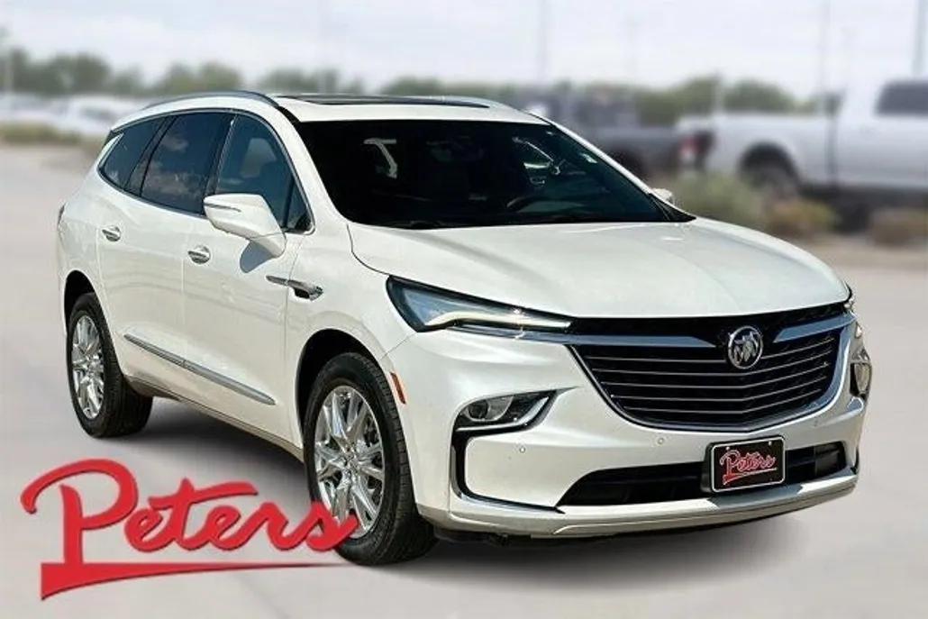 2023 Buick Enclave Premium photo 1