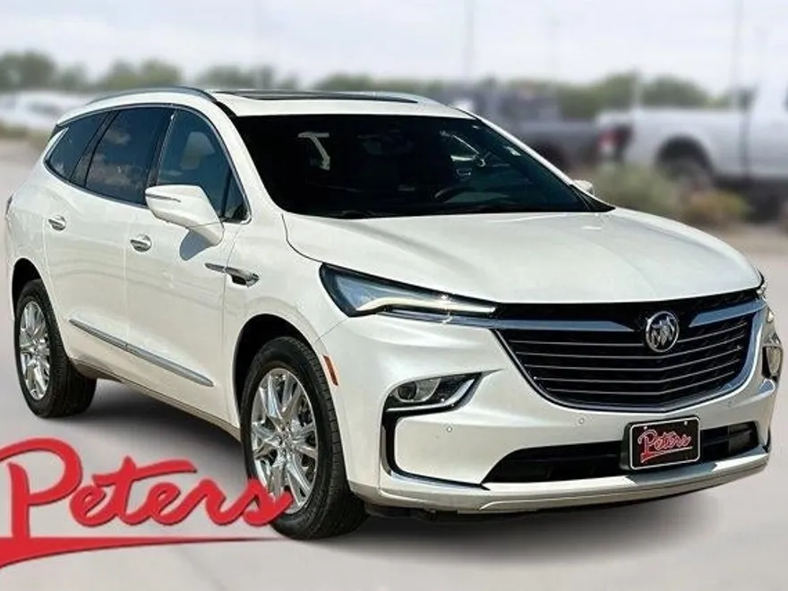 2023 Buick Enclave Premium photo 1