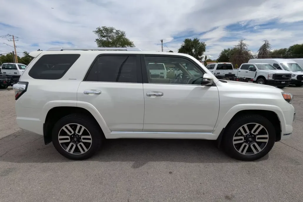 2021 Toyota 4Runner Limited photo 1