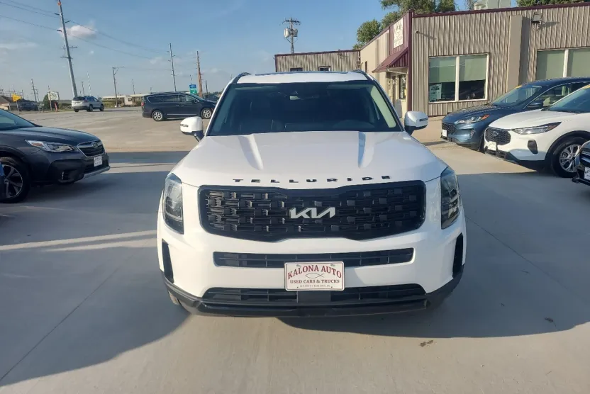 2022 Kia Telluride EX photo 1