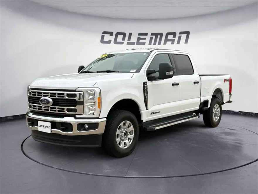 2023 Ford F-350 XL photo 1