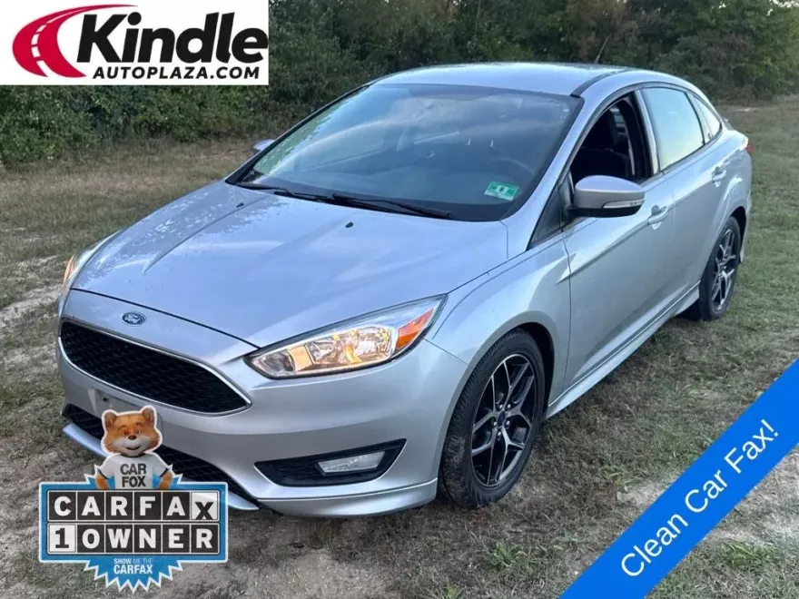 2016 Ford Focus SE photo 1