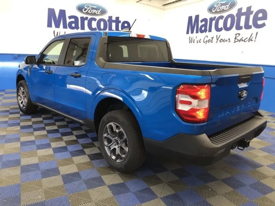 2025 Ford Maverick XLT photo 1