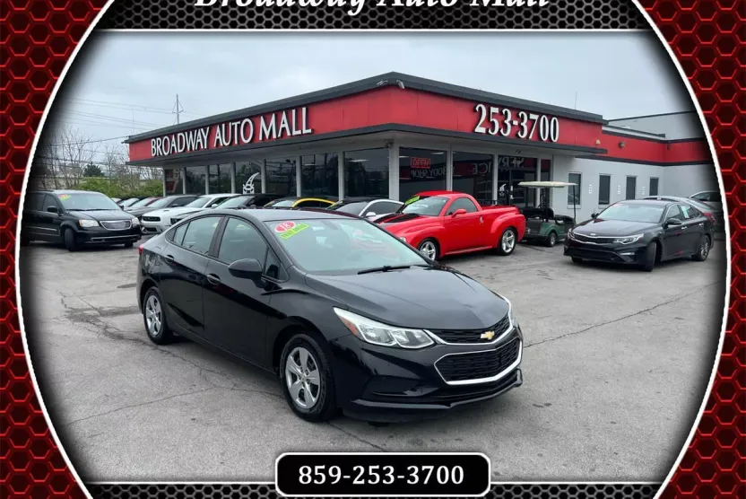 2018 Chevrolet Cruze LS photo 1