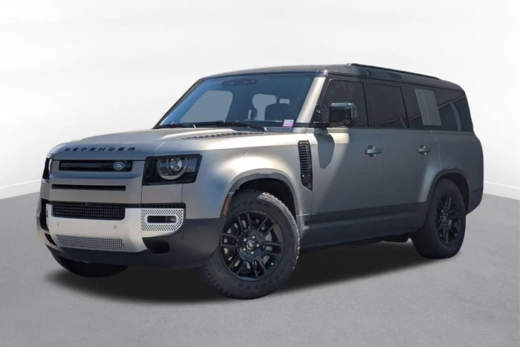 2025 Land Rover Defender S photo 1