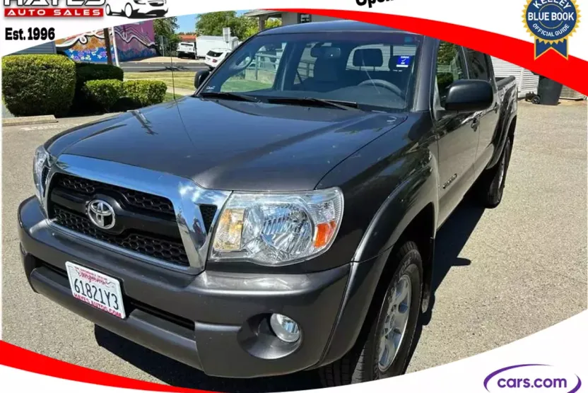 2011 Toyota Tacoma Double Cab PreRunner photo 1