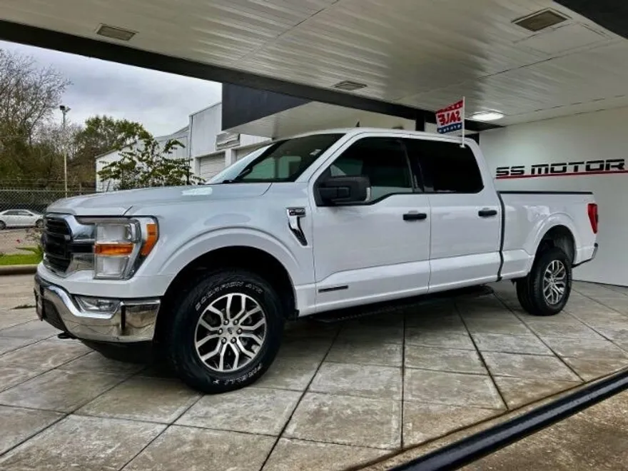 2021 Ford F-150 XLT photo 1