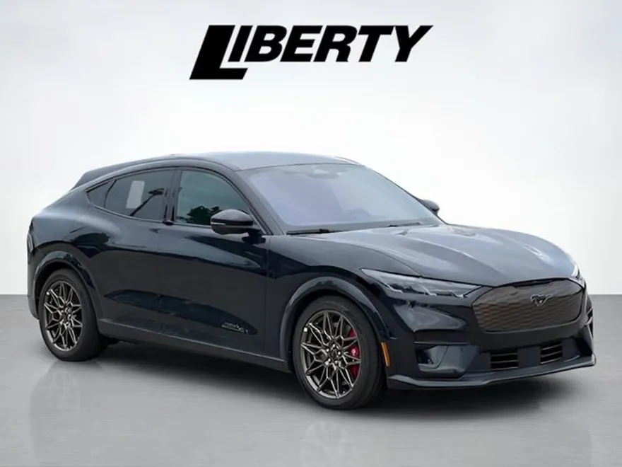 2025 Ford Mustang Mach-E GT photo 1
