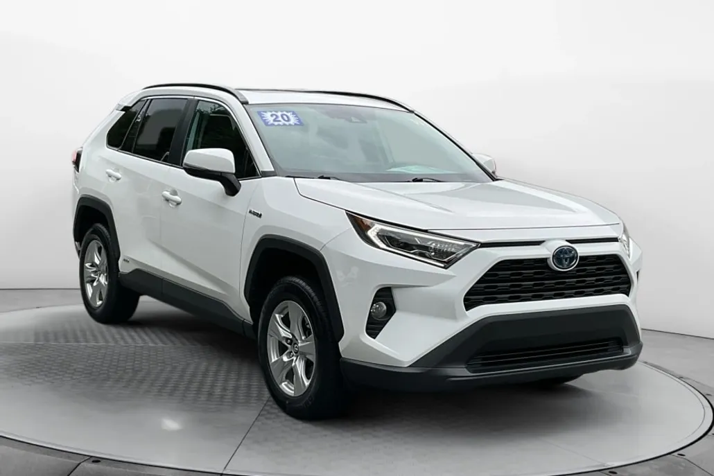 2020 Toyota RAV4 Hybrid XLE photo 1