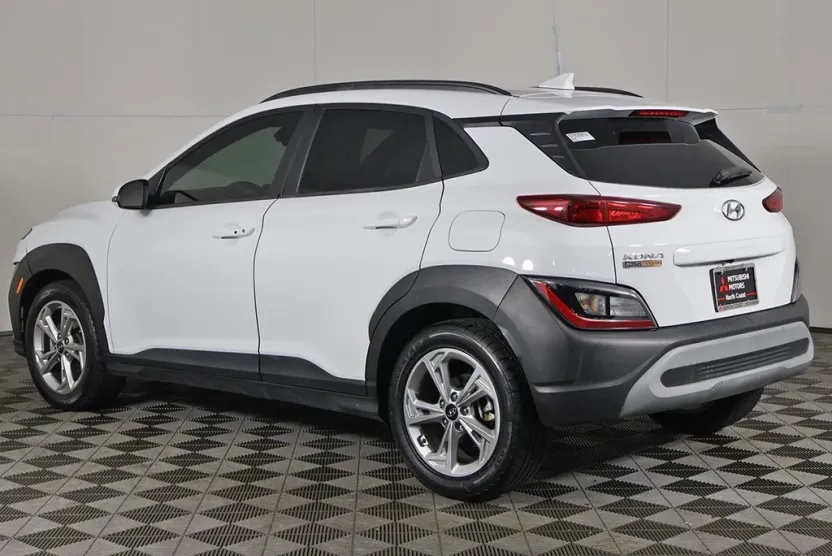 2023 Hyundai Kona SEL photo 1