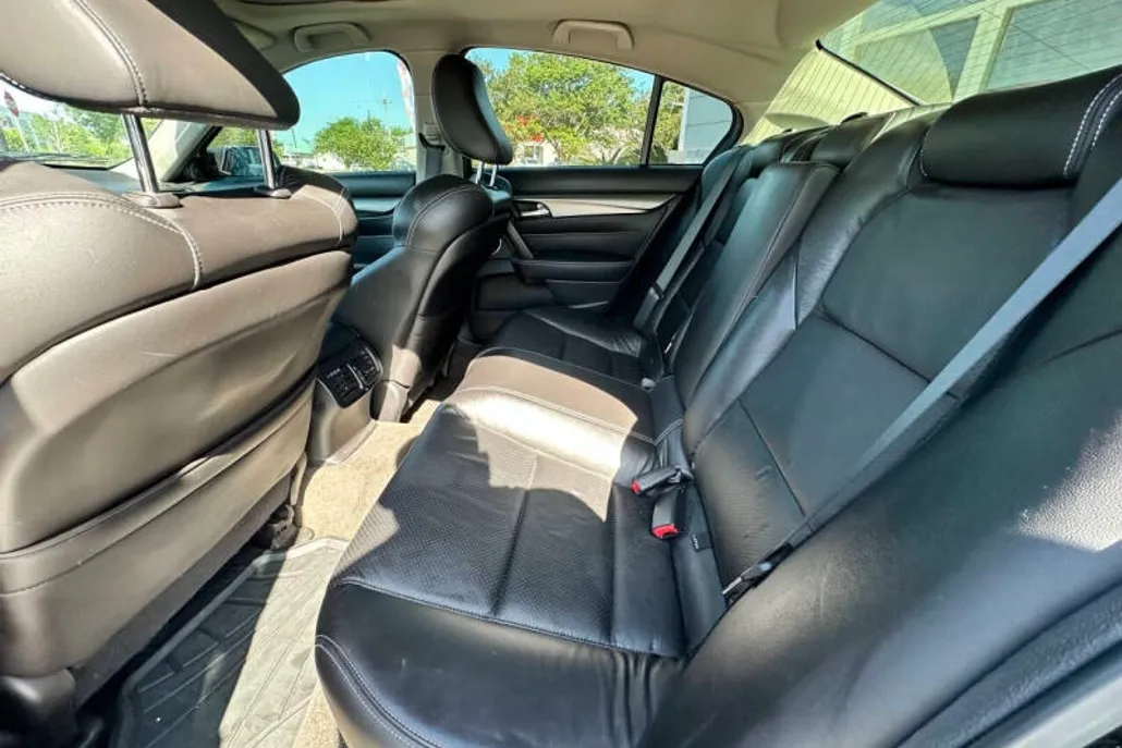 2013 Acura TL SH-AWD photo 1