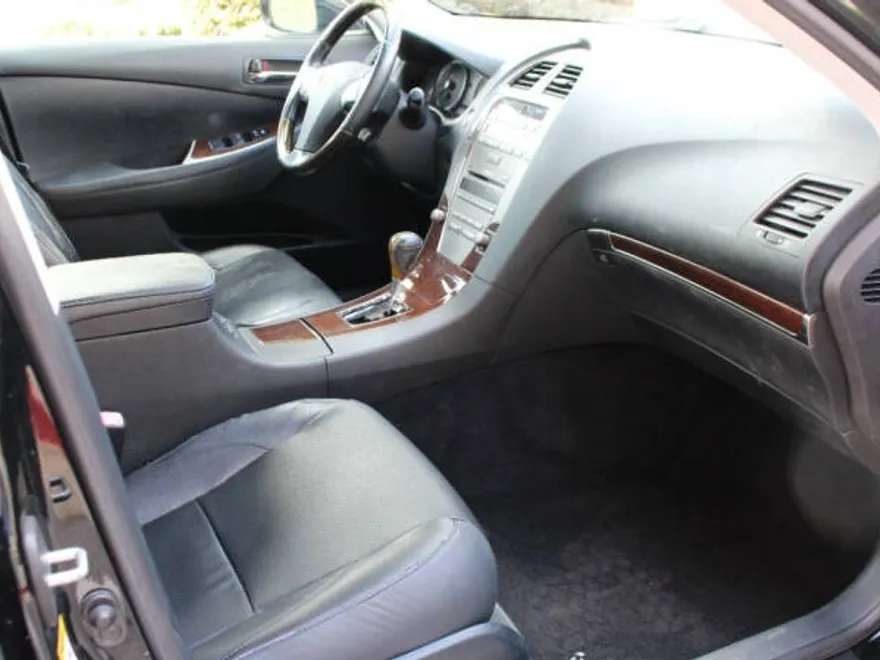 2010 Lexus ES 350 photo 1