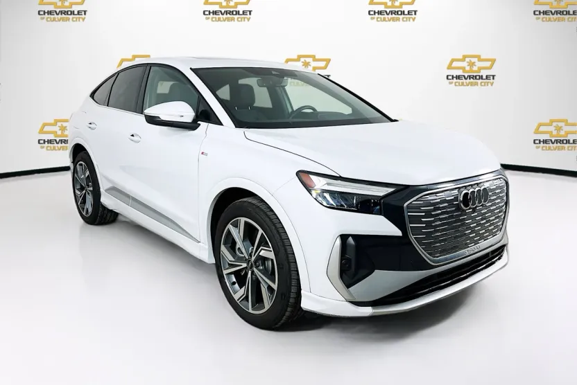 2024 Audi Q4 E-tron Sportback Premium photo 1
