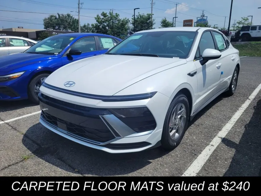 2025 Hyundai Sonata SE photo 1