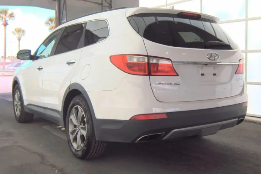 2014 Hyundai Santa Fe Limited Sport photo 1