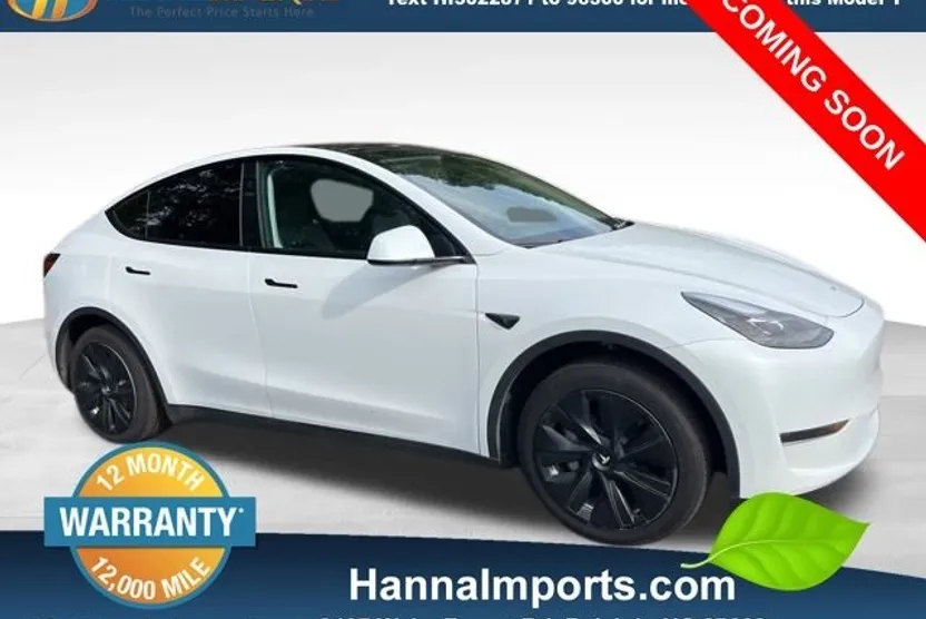 2024 Tesla Model Y Standard Range photo 1