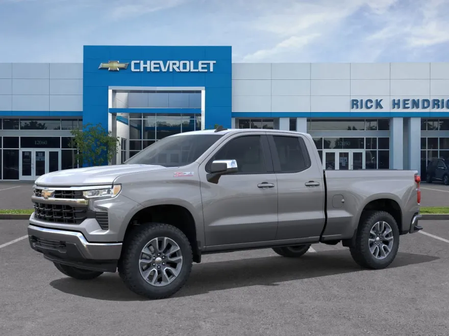 2026 Chevrolet Silverado LT photo 1