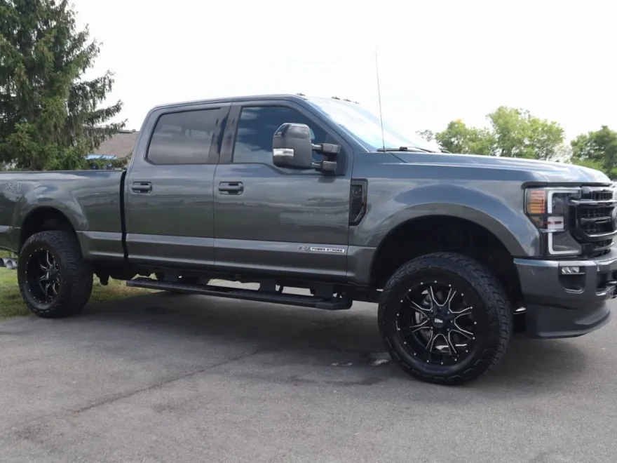 2020 Ford F-250 Lariat photo 1
