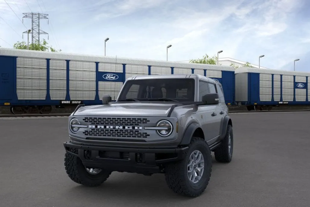 2025 Ford Bronco Badlands photo 1