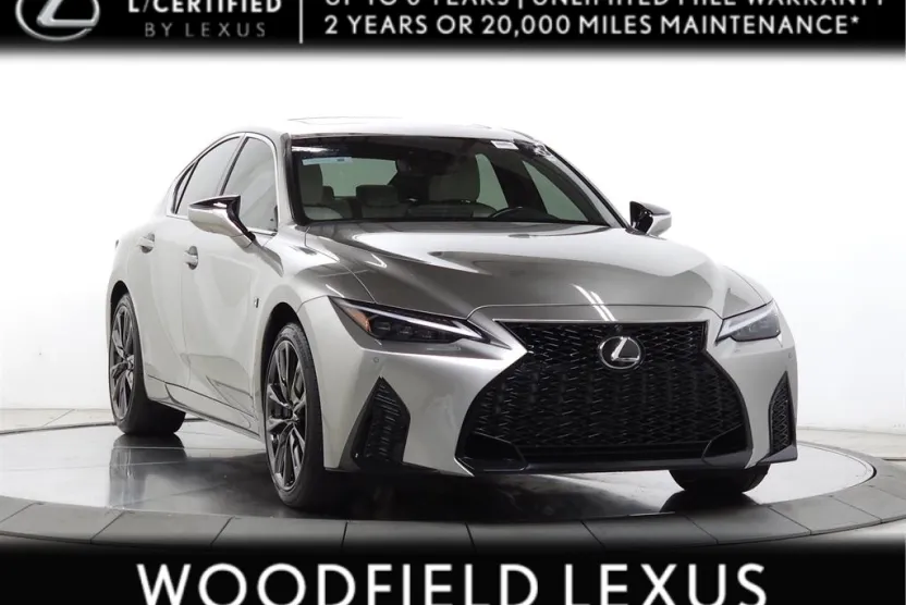 2023 Lexus IS F SPORT photo 1