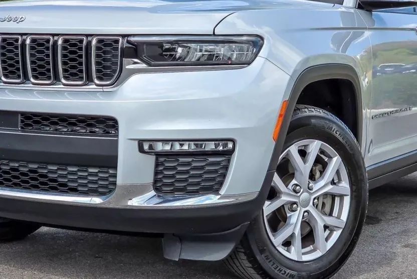 2022 Jeep Cherokee Limited photo 1