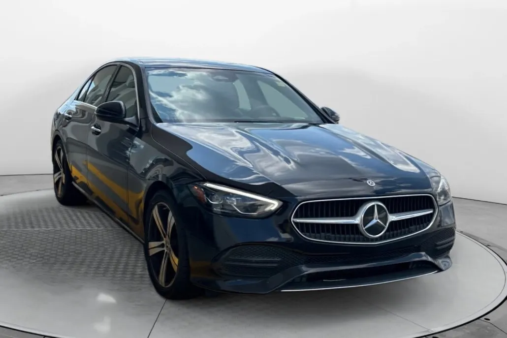 2022 Mercedes Benz C 300 photo 1