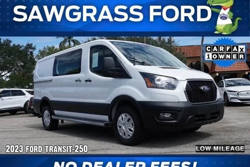 2023 Ford Transit photo 1